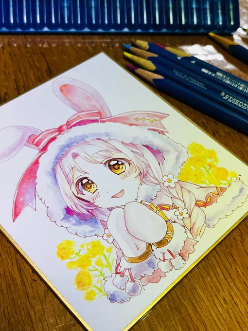 ミミちゃん菜の花も似合うね〜🌼 