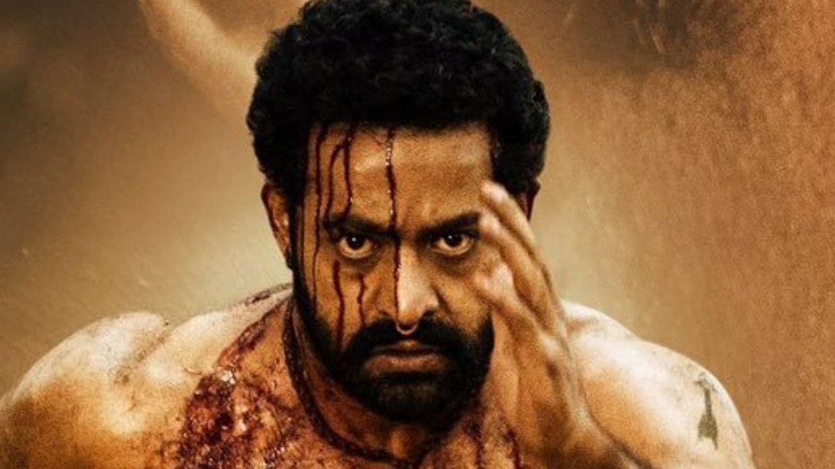 dna's tweet image. #JrNTR amazes moviegoers with his terrific performance, fans hail Tarak as NEXT pan-India star! 

#RRRreview | #RRRMovie 

dnaindia.com/entertainment/…