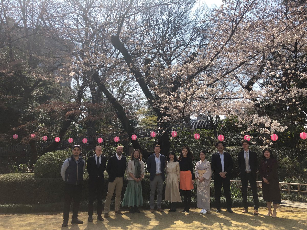 私たちの未来は明るいです！春の晴天のもと、次世代のビジネスを担うオーストラリアと日本のリーダーたちをお招きしました
Our future is bright! Celebrating Spring and sunshine with Australia and Japan’s Tokyo-based future business leaders #AJBCC #JABCC.