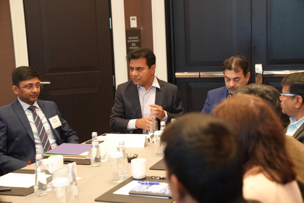 MinisterKTR's tweet photo. Speaking at a life Sciences Roundtable meeting in Boston, Minister @KTRTRS gave an overview of the comprehensive Life Sciences ecosystem existing in Telangana State and also highlighted the investment opportunities for global pharma and medtech companies. https://t.co/HOUwGHMdfV
