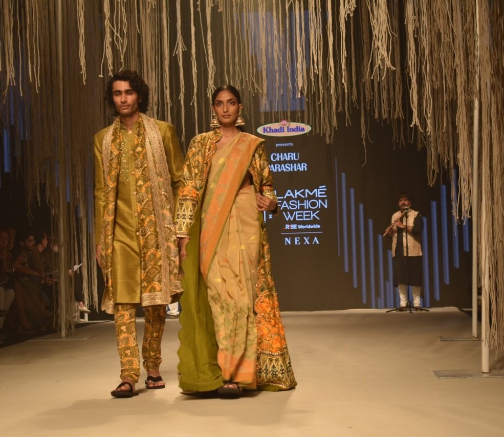 ChairmanKvic's tweet photo. Khadi marked an emphatic presence in global fashion arena with exclusive presentation in Lakme Fashion Week 2022. Six internationally acclaimed designers showcased the finest of Khadi collections led by a scintillating appearance by Kangna Ranaut. Khadi is truly global https://t.co/ekLSe4K0l5