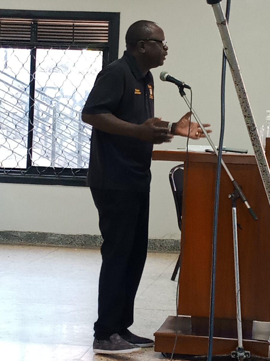 proc_task's tweet image. Pastor Abraham leading in today&apos;s morning devotion.@ ministry Leadership seminar 2022