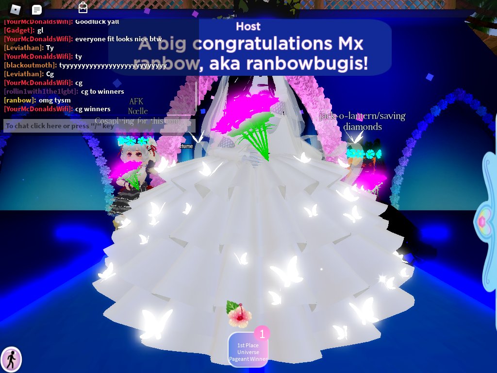 quit_thechat's tweet photo. guys i finally 1 place guys bc i just make hallowen outfif and i make the merry ghost......😳 https://t.co/2Y9sZrJ7Gu