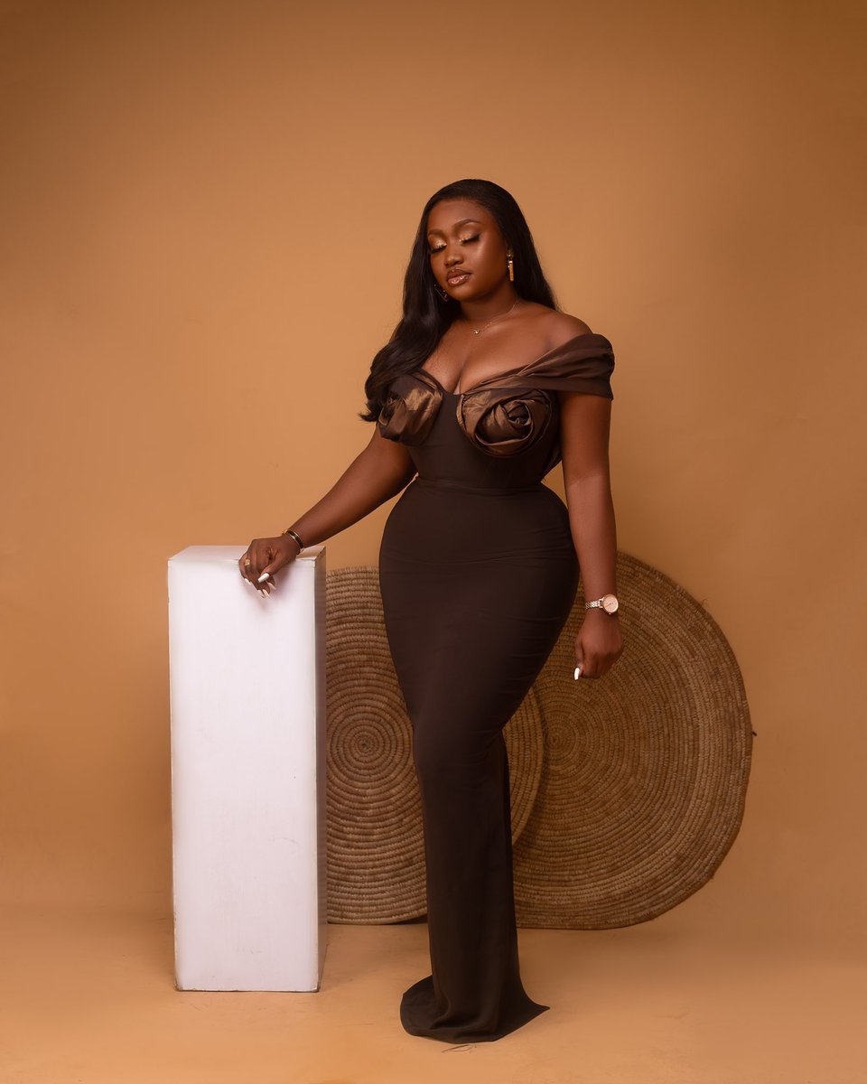 A’ ᥫ᭡ (@vanniicoco) on Twitter photo +1 , extremely grateful for each day given to me 🎈
Happy birthday to me 🎉
.
.
👗 : <a href="/dionbacioffici1/">dionbaciofficial</a>
💄 : @darkenedmer
📸 : <a href="/yomivisuals/">Yomi Onalaru🇳🇬</a>
💎 : <a href="/luchysluxe/">LUCHYSLUXURY</a> +1 , extremely grateful for each day given to me 🎈
Happy birthday to me 🎉
.
.
👗 : <a href="/dionbacioffici1/">dionbaciofficial</a>
💄 : @darkenedmer
📸 : <a href="/yomivisuals/">Yomi Onalaru🇳🇬</a>
💎 : <a href="/luchysluxe/">LUCHYSLUXURY</a>