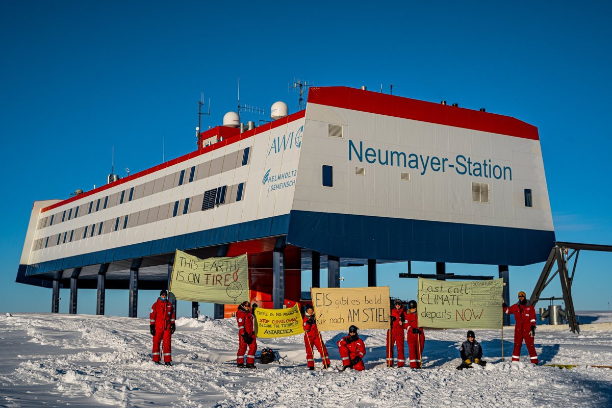 Global #ClimateStrike from #Antarctica

"Our data show: the west Antarctic ice shield is melting way too fast, we must #EndFossilFuels for #PeaceAndJustice!" - @AWIs4Future <a href="/AWI_de/">AWI Medien</a> <a href="/sciforfuture/">Scientists for Future 🇩🇪 (stillgelegt)</a>

#PeopleNotProfit #FridaysForFuture
goo.gl/maps/RLpttMB4n…
en.wikipedia.org/wiki/Neumayer-…