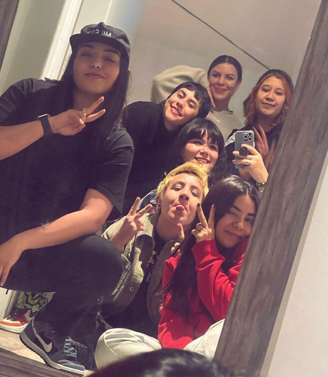 SomosUnity's tweet photo. Nombre amixes, esto apenas empieza 💙🔥 #unitygang https://t.co/J1kcdOIaXx