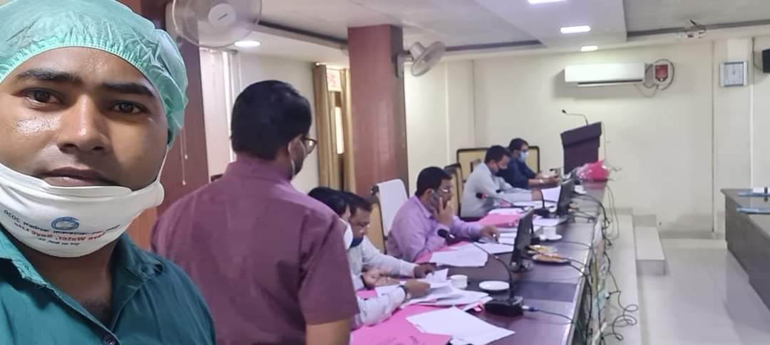 AtalMeerut's tweet photo. अटल भूजल योजना के अंतर्गत दिनांक 04.08.2021 को निदेशक महोदय एवं जिलाधिकारी महोदय की अध्यक्षता में जनपद-मेरठ विकास भवन सभागार में समीक्षा बैठक का आयोजन किया गया | जिसमे DPMU एवं लाइन डिपार्टमेंट के अधिकारियों ने प्रतिभाग किया | https://t.co/4fA6bY5lO8