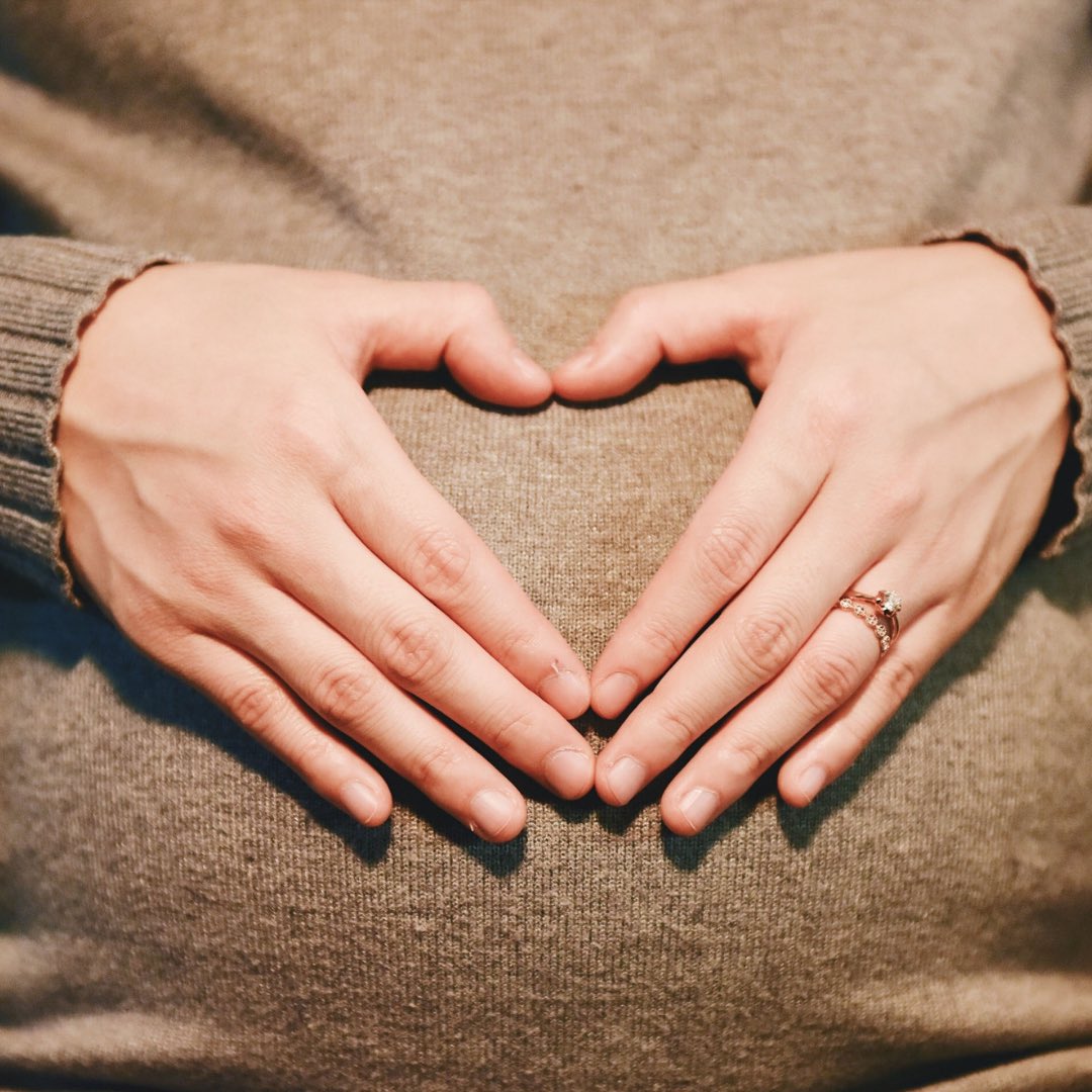 María contestó: «Aquí está la esclava del Señor; hágase en mí según tu palabra»
Reflexión 
La grandeza de María es acoger el don de Dios. Aceptar la voluntad de Dios no es fácil, por en este día pidele a María saber decir que sí como ella.

#FelizViernes❤️
#LaAnunciaciónDeMaría😇