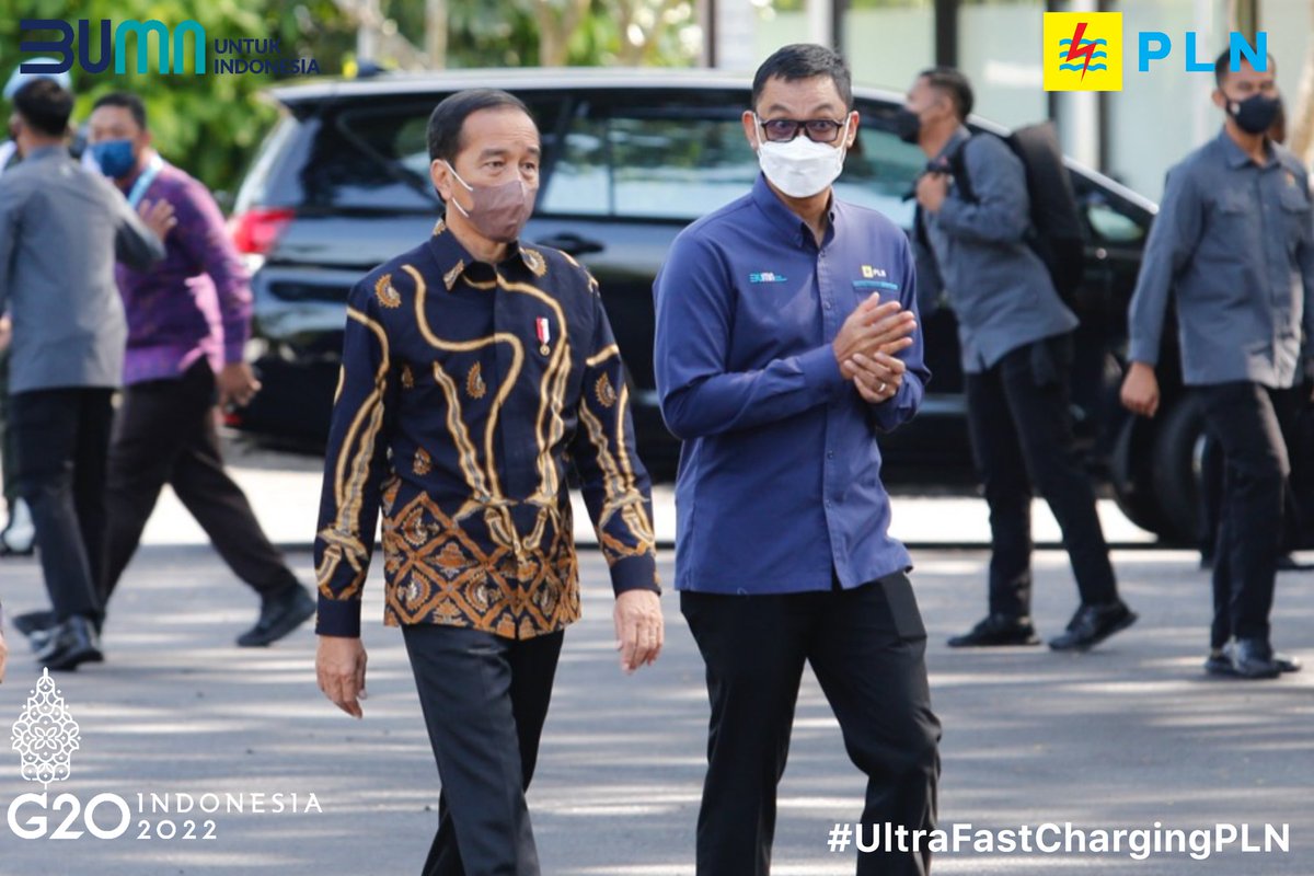 _pln_id's tweet photo. Electrizen, Presiden RI Joko Widodo meresmikan SPKLU dengan tipe ultra fast charging pertama di Indonesia yang akan mendukung operasional kendaraan delegasi dalam Konferensi Tingkat Tinggi G20.
#JokowiUntukEnergiBaruPLN
#UltraFastChargingPLN #PLN #EnergiBaruPLN https://t.co/tWEKZNrg2J