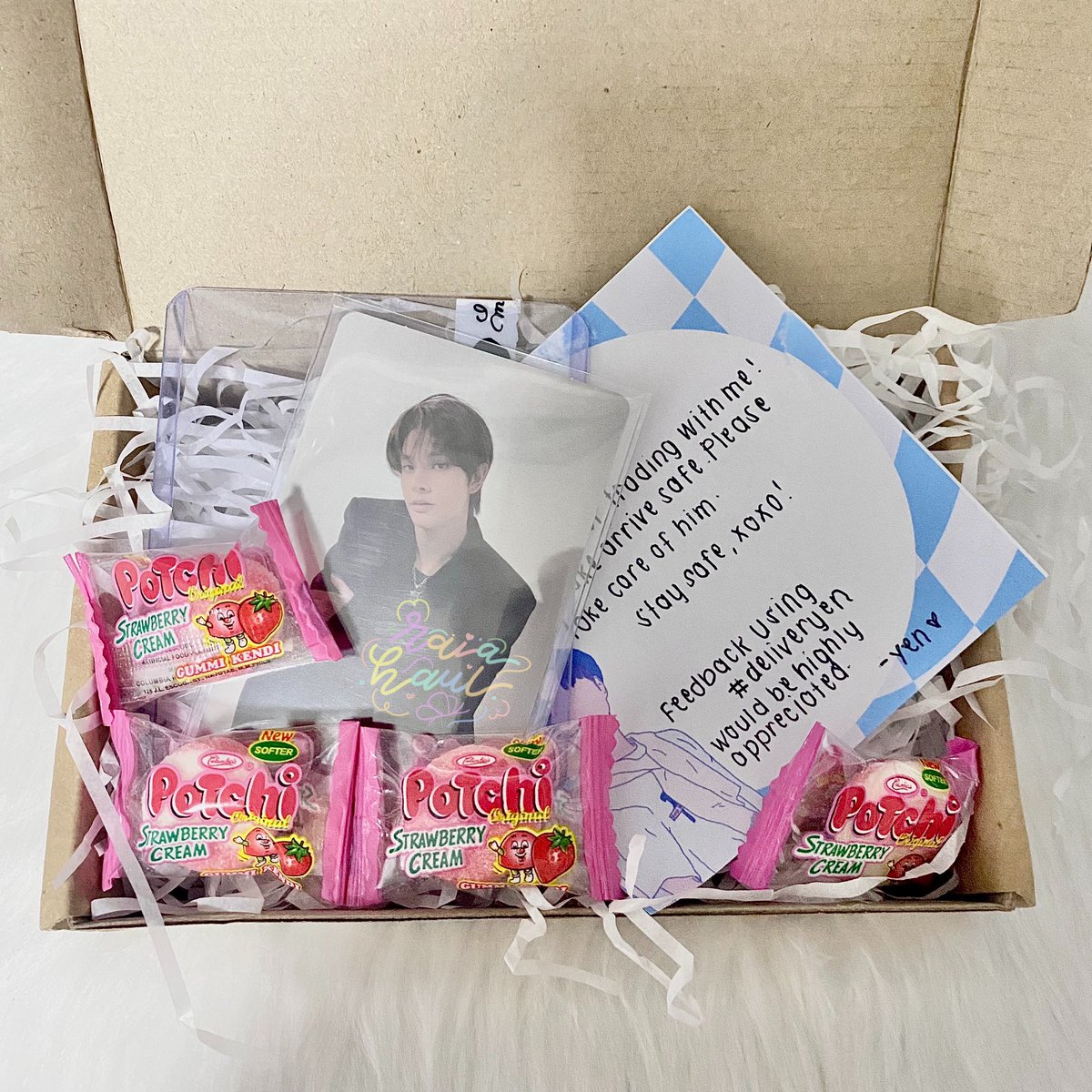 raiahaul's tweet photo. ˗ˏˋ 💌 — #raiahaul  ˎˊ˗

thank u so much @0927mails 🥹 also for packing it nice and safely! 🤍 jake came home naaa! my sister will surely take care of him, dw! 🫶 

[ #deliveryen ] https://t.co/tFKpP5K2sj