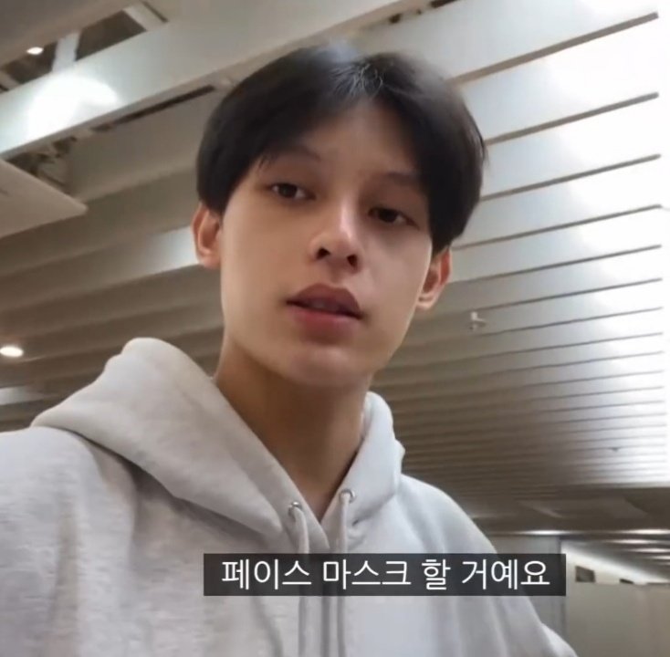 ◠◡◠ (@dolltraineea) on Twitter photo 