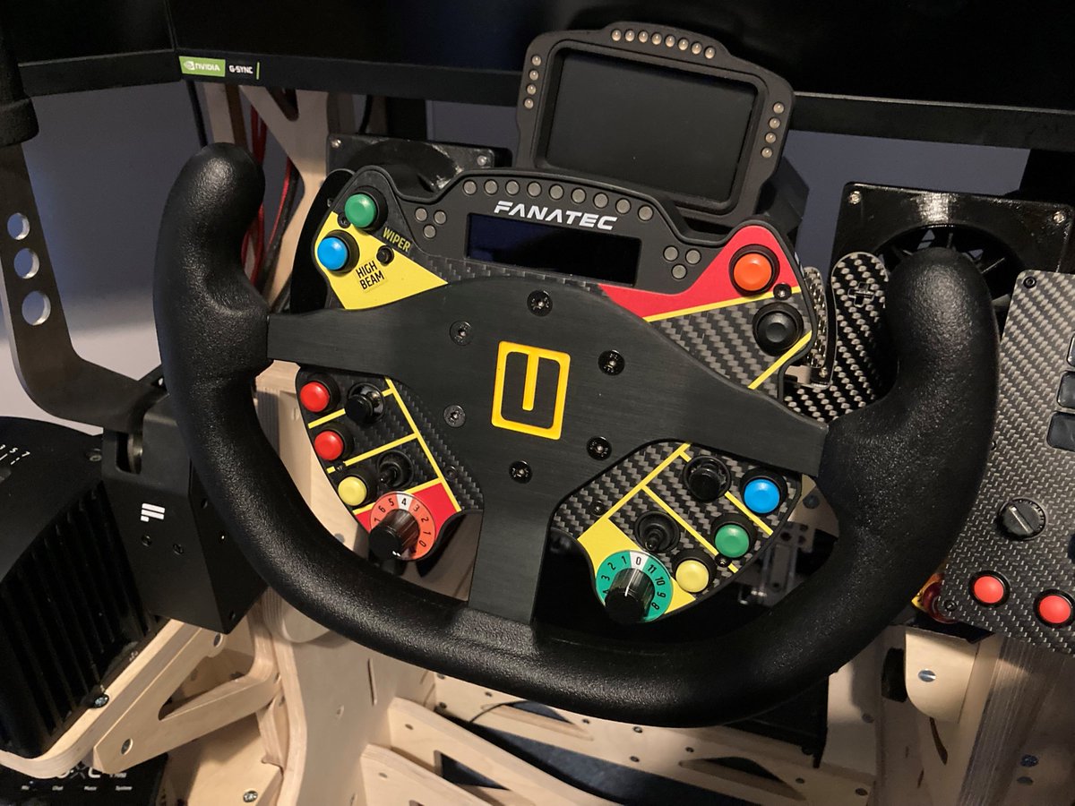 KevinBarrie13's tweet photo. @Sadokist @JoeW723 @TurnRacing @fanatec It works great with the button Module https://t.co/48qkWfo022