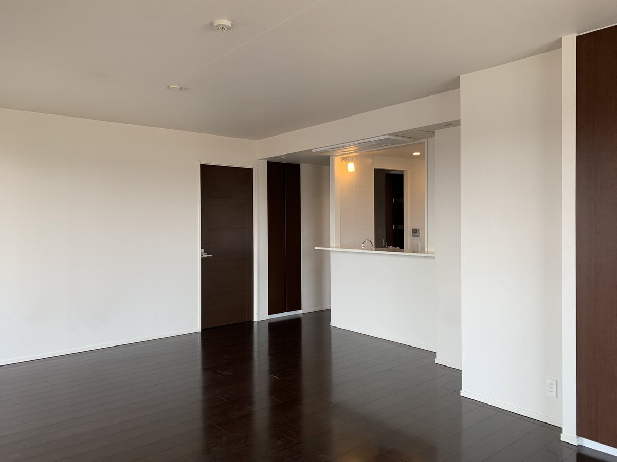 RooBal_RE's tweet photo. 杉並区にある分譲マンション🏠
綺麗に使われていたルーフバルコニー✨
蛇口も可愛いです☺️
ナイスルーバル👏 https://t.co/NZNsB7Jjh1