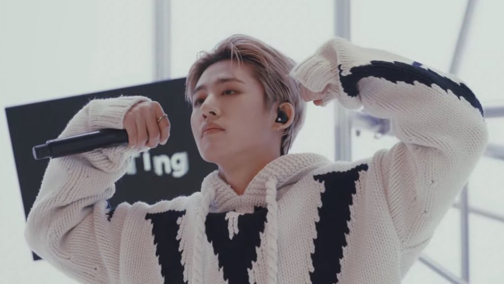 ⊹ ɪ’ᴍ 🆔: URsᴏᴜʟ ;) ᵇᵒᵇᵇʸ ⌇🎧 ⋆̩˻˳˯ₑ tweet media
