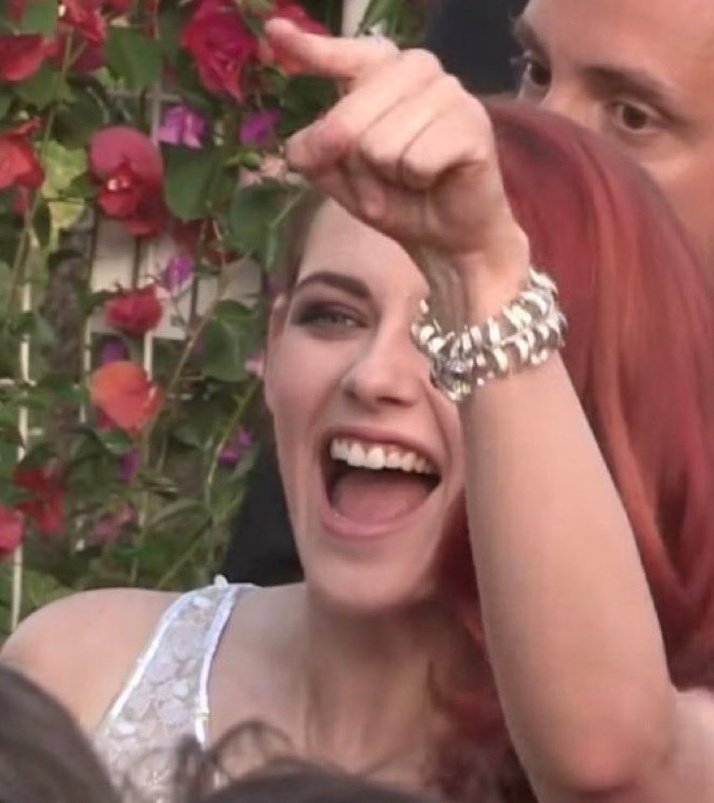 kriestwan's tweet photo. "Kristen Stewart                  "Oscar
is my valentine"              nomineee!!" https://t.co/bKfKcS6qJD