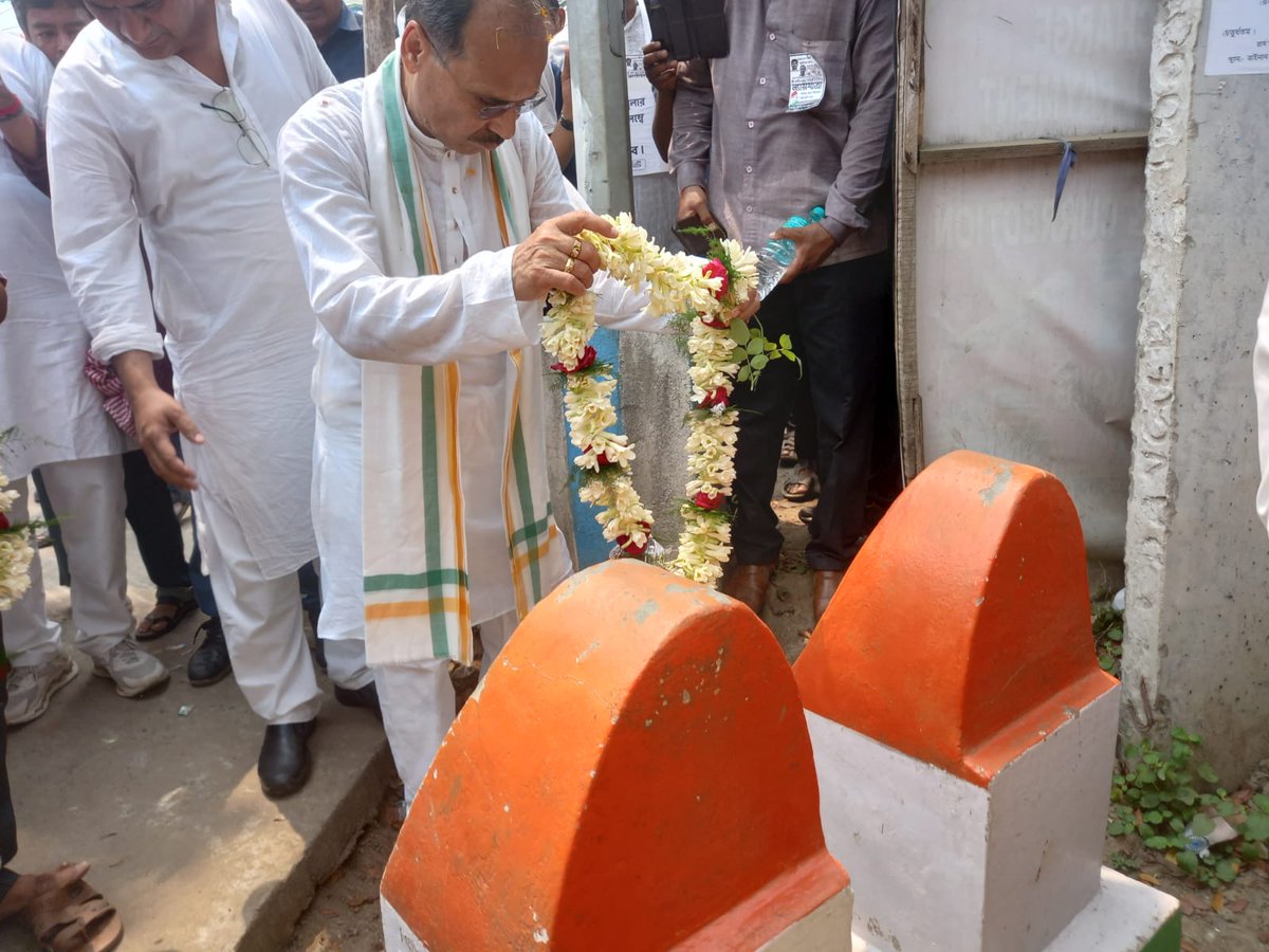 INCWestBengal's tweet photo. জেলায় জেলায় সন্ত্রাসের বিরুদ্ধে -355 র দাবিতে, হাওড়ার ভূমিপুত্র #Anishkhan এর মৃত্যুর নিরপেক্ষ তদন্তের দাবিতে , @INCIndia র councillor #tapankandu র হত্যার প্রতিবাদে , #rampurhatviolence এর বিরুদ্ধে @adhirrcinc র নেতৃত্বে পদযাত্রা তে উপস্থিত আনিস খানের বাবা শ্রী সালেম খান ! https://t.co/psI7ztwE6x