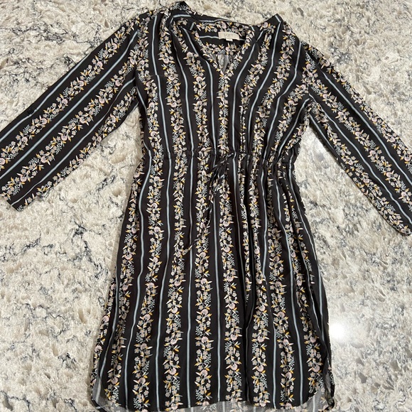 rsharp0104's tweet photo. So good I had to share! Check out all the items I'm loving on @Poshmarkapp #poshmark #fashion #style #shopmycloset #mossimosupplyco #cottonon #loft: https://t.co/bivSJ0m4Ju https://t.co/b2r90edGc3