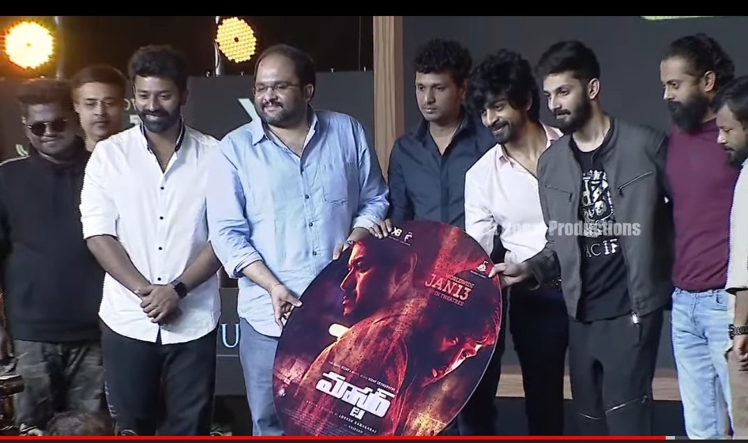 VijayTeamTelugu's tweet photo. For #MasterTelugu , there were
👉Proper Updates
👉Telugu Promotional event 
👉Smooth release in Ap/Ts despite clash with Telugu movies

We are already missing you sir @smkoneru 💔

#Beast @actorvijay @Nelsondilpkumar https://t.co/Rf5dvtbpQV