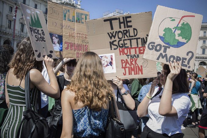🌏Oggi in piazza con i <a href="/fffitalia/">Fridays For Future Italia</a> per il #clima, per dire stop alla guerra.
<a href="/giannafracassi/">Gianna Fracassi</a> #Cgil: “Volere la pace e la sostenibilità ambientale significa cambiare radicalmente modello di sviluppo, che metta davanti le persone"

bit.ly/3NklOTV

#peoplenoprofit