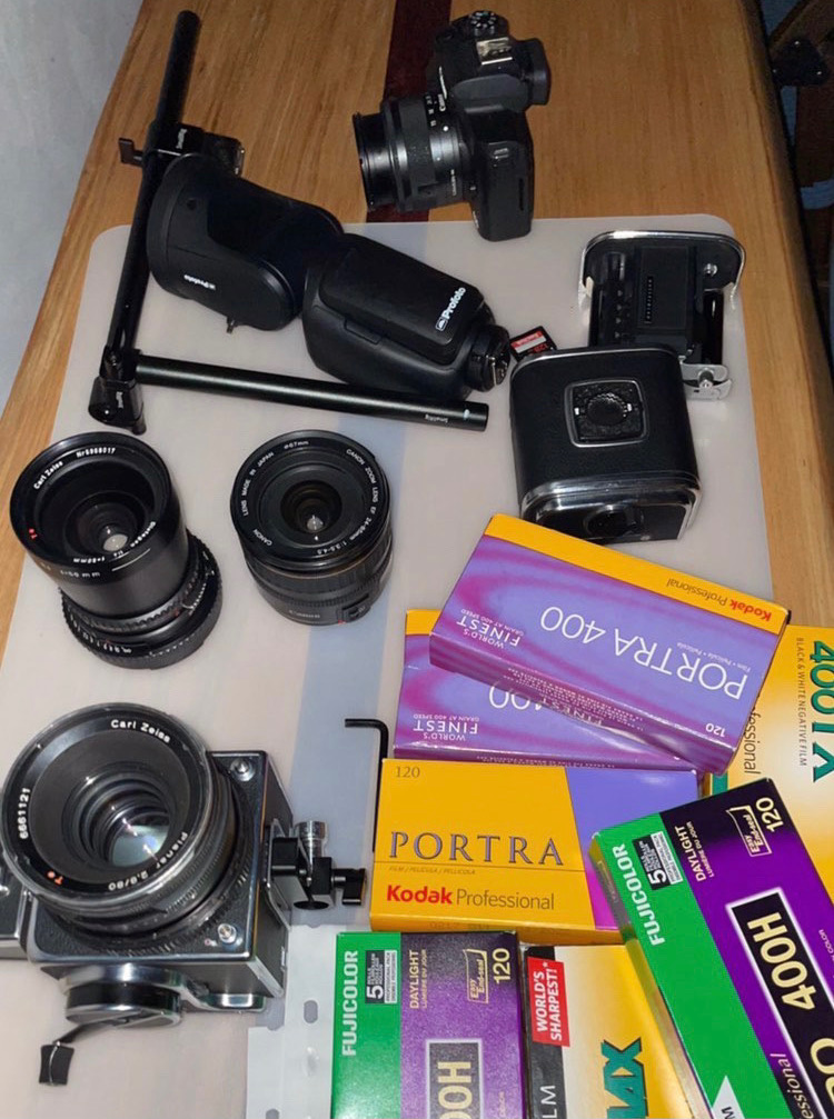 brehovq's tweet photo. Today is the shoot day!
#filmphotography  #Backstage  #NFTartist https://t.co/85IPTfljDf