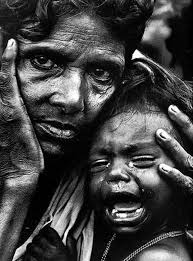 NelofarSiddique's tweet photo. On the fateful night of 25 Mar,1971, the Pakistan Army officially #launched its campaign of genocide in erstwhile #EastPakistan,by unleashing death squads that mercilessly #killed 7,000 unarmed, innocent Bengalis in 1 single night.
#GenocideByPak #PakGenocide https://t.co/heItFDNEC8