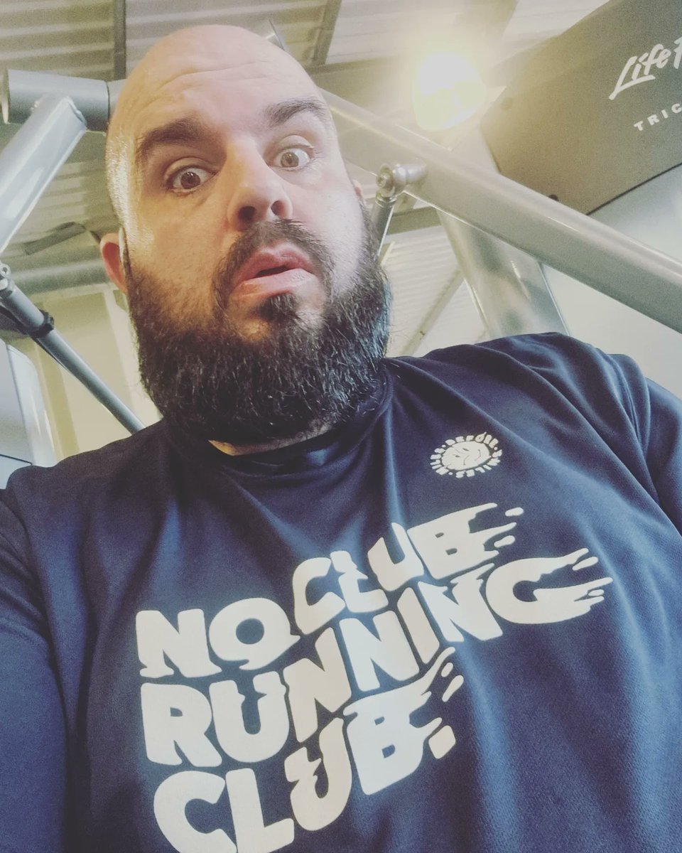 JonoMuers's tweet photo. 5am gym https://t.co/c0Xo6EORDW