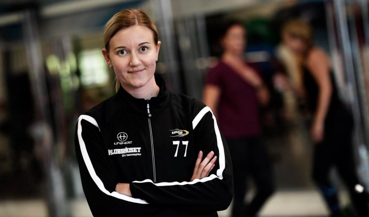 VM-guld och SM-final på meritlistan – nu vill Adina Augustsson lämna efter sig något riktigt bra till nästa generation

Stor intervju med stjärnan om kraven hon har på Karlstad IBF för att fortsätta – öppnar för sportchefsroll

"Klubben har en unik chans"

vf.se/2022/03/25/stj…