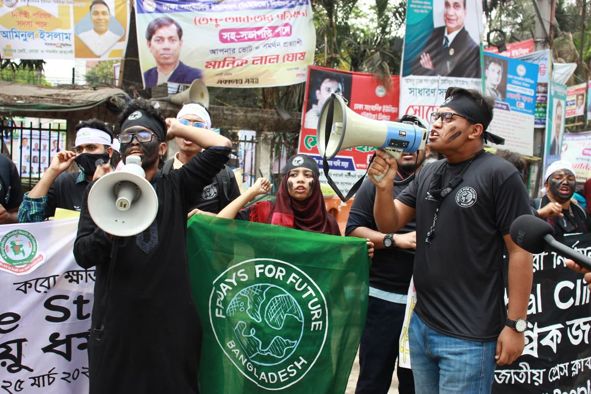 AlFahimOfficial's tweet photo. 📌Barishal  
Global Climate Strike 
Polluters must Pay #Reparations, Limit emissions!
#LossAndDamage Finance NOW✊
#PeopleNotProfit #FridaysForFuture https://t.co/qrpZqoTN0j https://t.co/PzXjZhNQMv