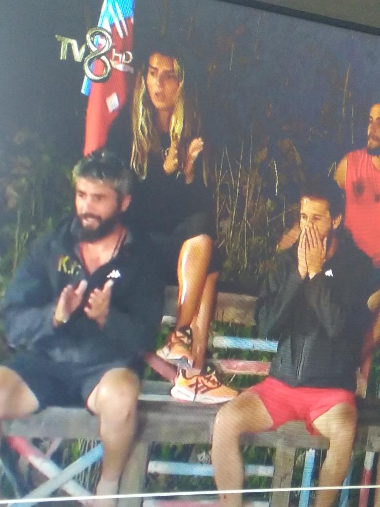 ince4623's tweet photo. @acunilicali @tv8 #allstar2022 
Sponsor #kappa degilmi #merveaydın #adidas giyiyor https://t.co/ewCIZjdnUd