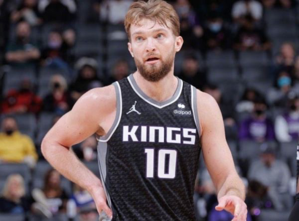 LionPridePress's tweet photo. In the king's 97-126 disastrous defeat to the green army, the king's little sabonis made 12 of 20 shots in the whole game, with exaggerated 30 points, 20 rebounds, 5 assists, 1 steals and 1 block. Unfortunately, they were greeted by a 29 point rout https://t.co/vngsSOmbiP