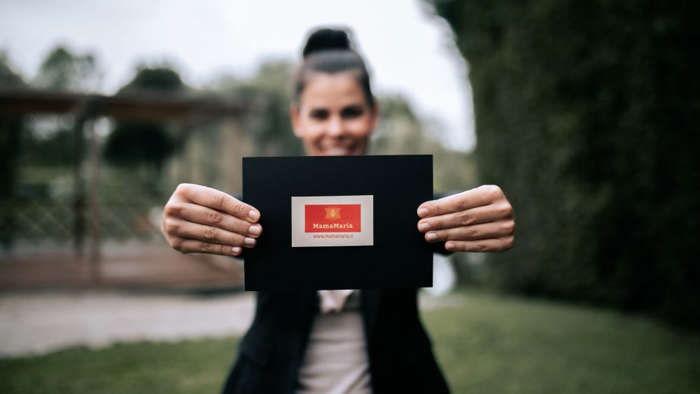 [MATERINSKI DAN💐] <a href="/AnaMarijaMitic/">Ana Maria Mitic</a> za @druzinadoo🎙️ iskreno o materinskem poslanstvu: Srečna sem, da se mi je izpolnila želja postati #mama, in ni bolj zahtevne in hkrati bolj čudovite službe na svetu! 

Več 👉 bit.ly/3ixR4AC