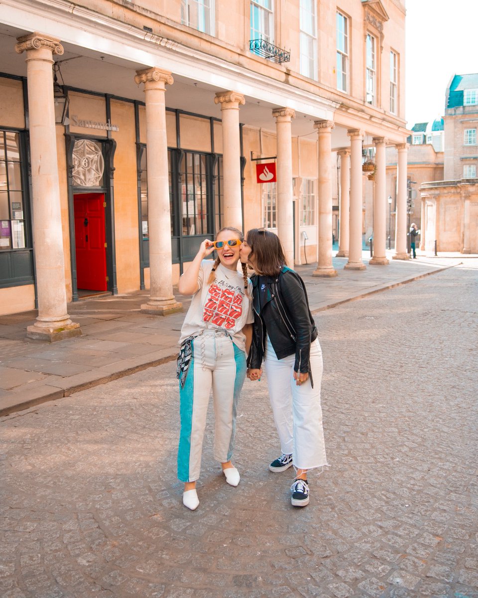 27_Travels's tweet photo. Bath was one of the most beautiful places we’ve ever visited 😍 And the artsy vibe was right up our alley! 🇬🇧 @VisitBritain @visitbath #LoveGreatBritain #loveisgreat #welcometoanothersideofbritain https://t.co/toPg8jD14E