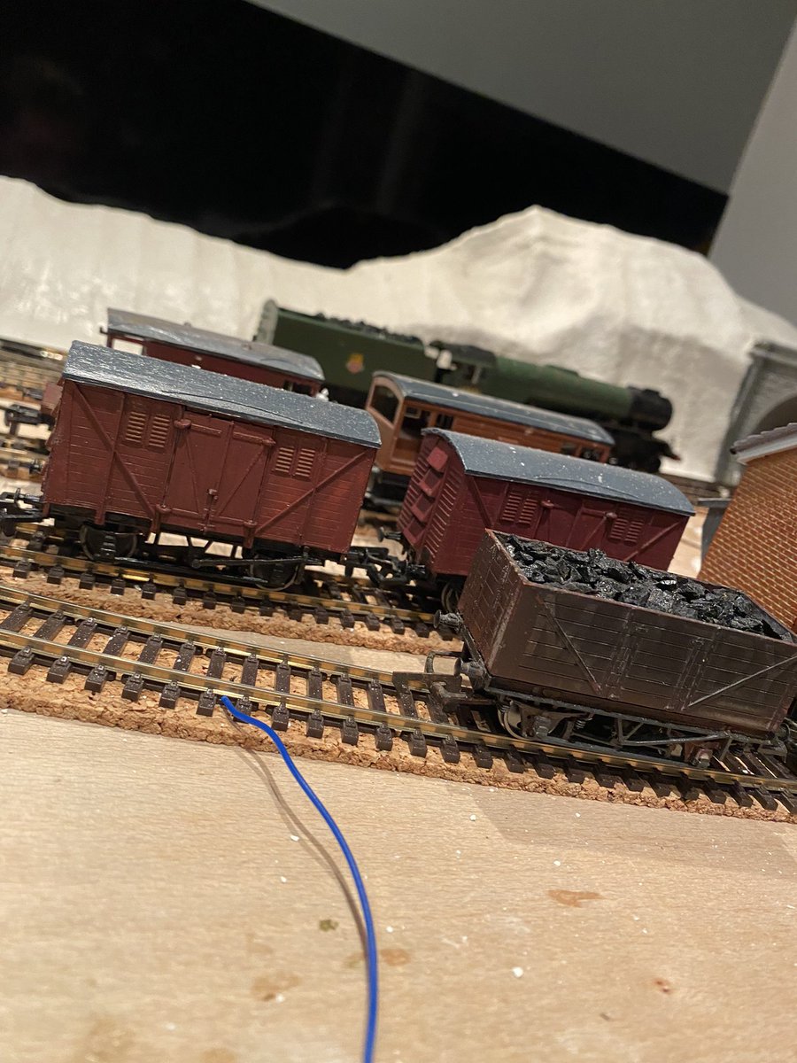 FolkestoneModel tweet picture