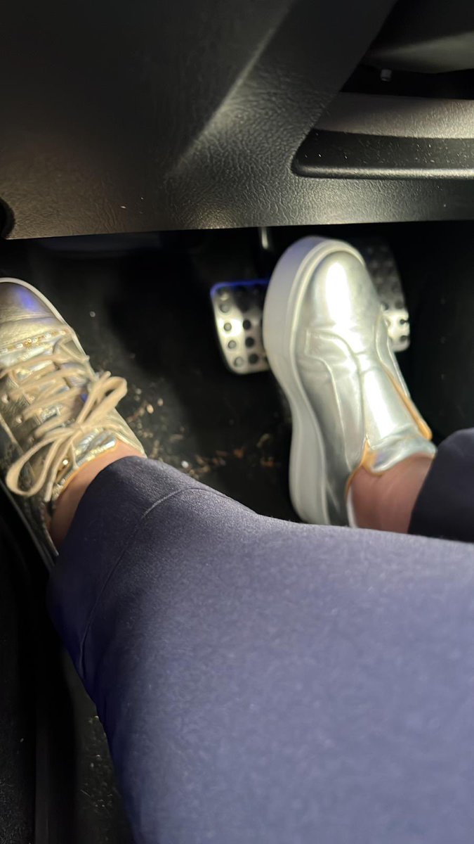 firestrategy5's tweet photo. Uh oh when you’ve set off for #LBE2022 and realise you have odd shoes on because you didn’t swop to the ones you chose 🤦🏼‍♀️ quick u-turn and back home @ShoutExpo 😂😂 https://t.co/L6JUYZuAbn
