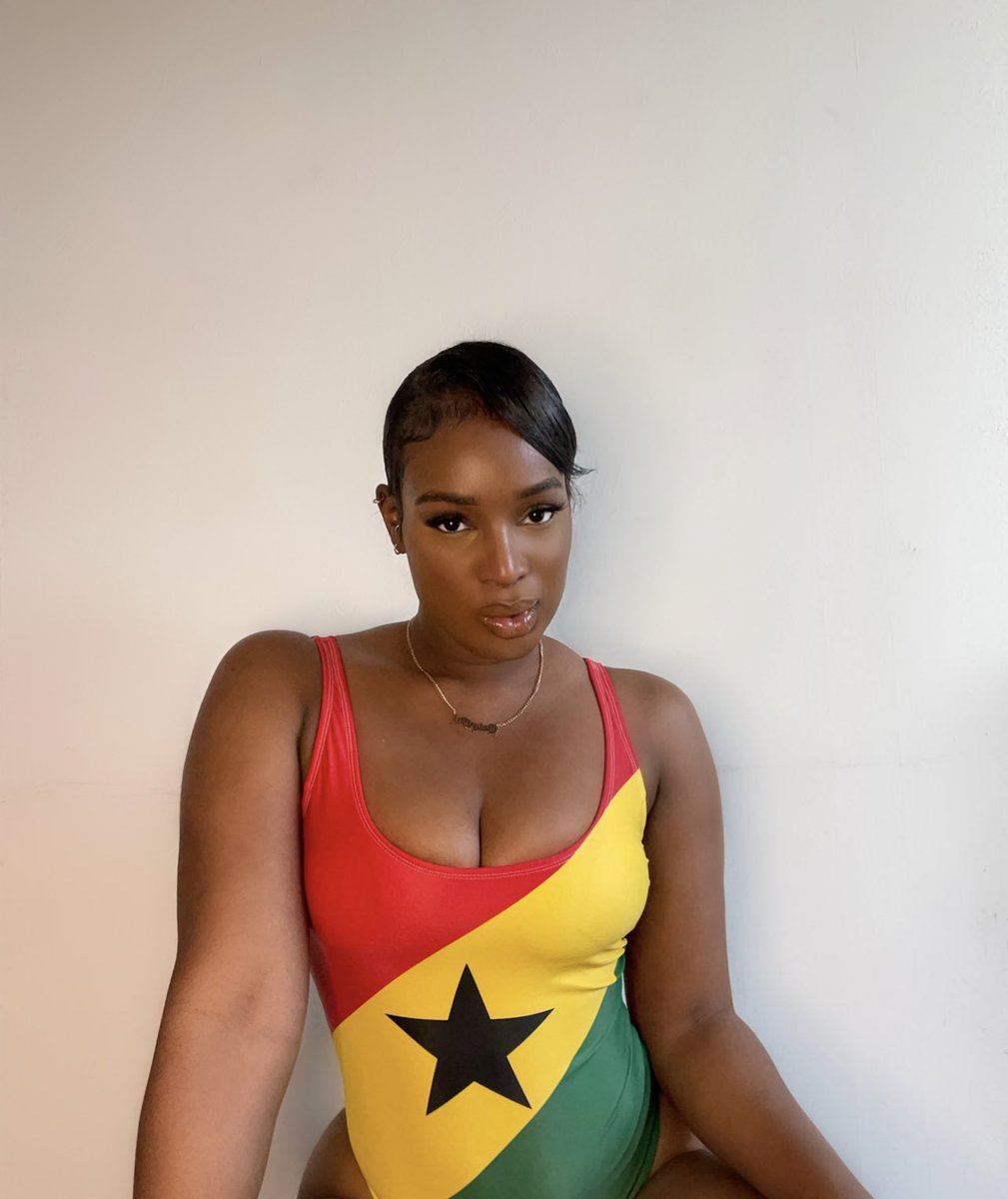 Retweet for Nigeria 🇳🇬 
Like for Ghana 🇬🇭 

#GhanaVsNaija #ghanavsnigeria