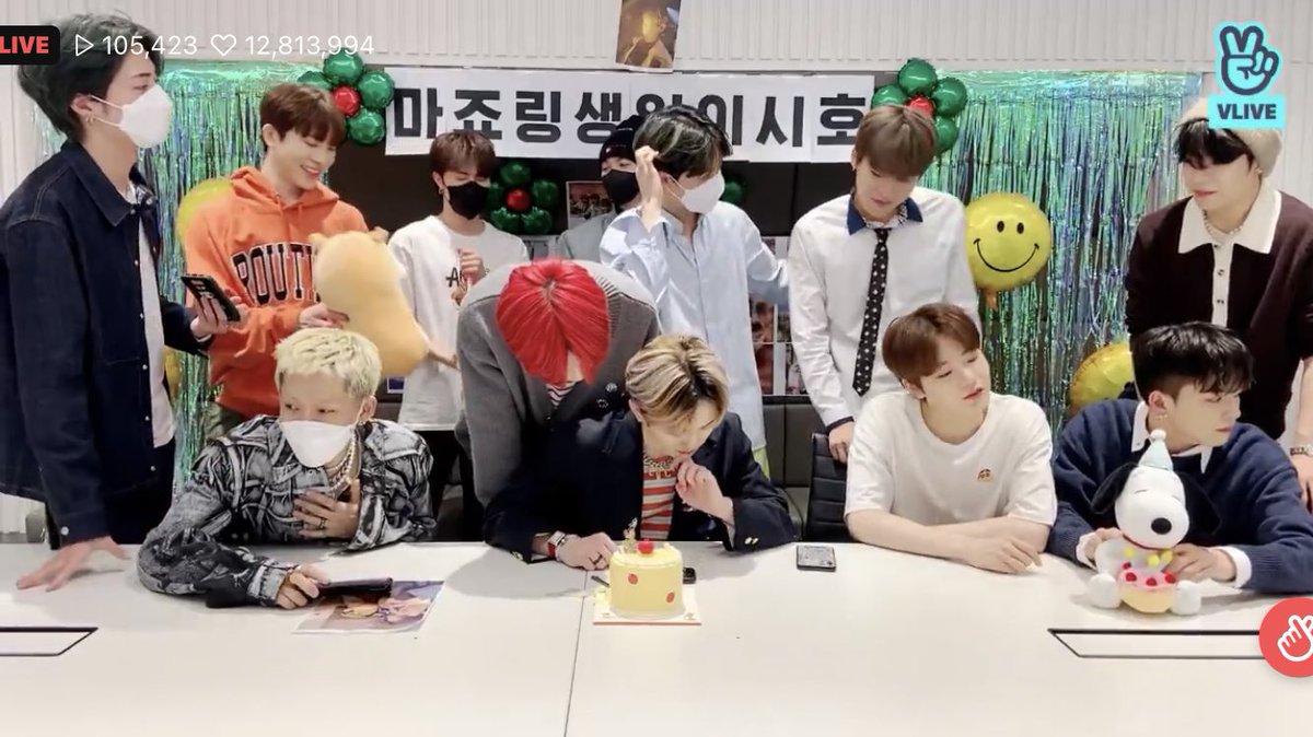 woowolfwp's tweet photo. OT12 😭😭😭😭😭😭😭🤍 https://t.co/iqMMbAOk4V