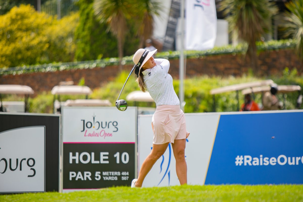 @Nicole_Garcia72, another one of our leading SA ladies on the #JoburgLadiesOpen2022 leaderboard. The course is in beautiful condition and Round 2 is sure to be riveting #JoburgLadiesOpen #ExploreJoburg #SunshineLadiesTour #LadiesEuropeanTour #Golf ^NJ