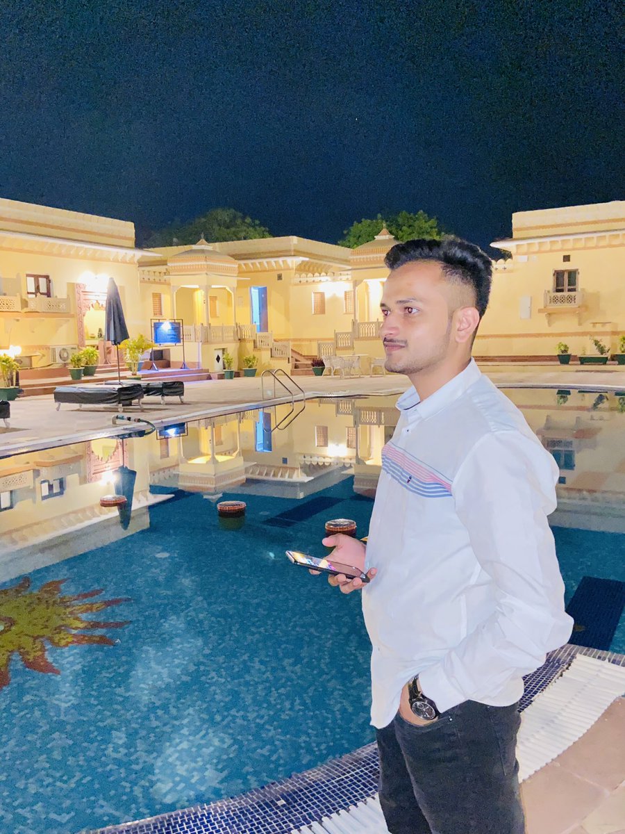 AdityaSdangi's tweet photo. जिनका स्वभाव अच्छा होता है ।
उन्हें कभी प्रभाव दिखाने की जर्रूरत नहीं होती ।🙏
#birthdayvibes https://t.co/ZyWFlg1jJB
