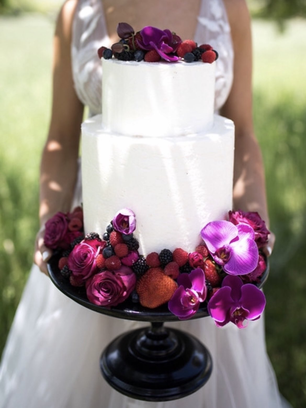 QTCinderella on X: Some of y'all didn't know I used to make wedding cakes  for a living and I miss it all the time. But here are a few of my favorites