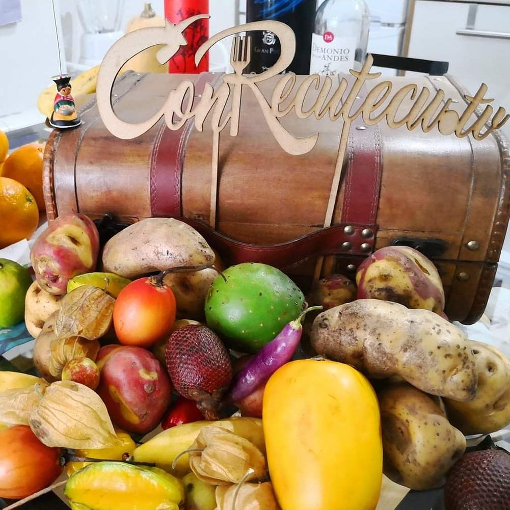 Perú una despensa abierta al mundo gracias a su rica biodiversidad. Disfrutemos del sabor de casa y de los productos de la tierra.🇵🇪🌶️🌽🥔🥑 #CostaSierraySelva
#SuperfoodsPeru #Perú #ProductoPeruano #CocinaPeruana