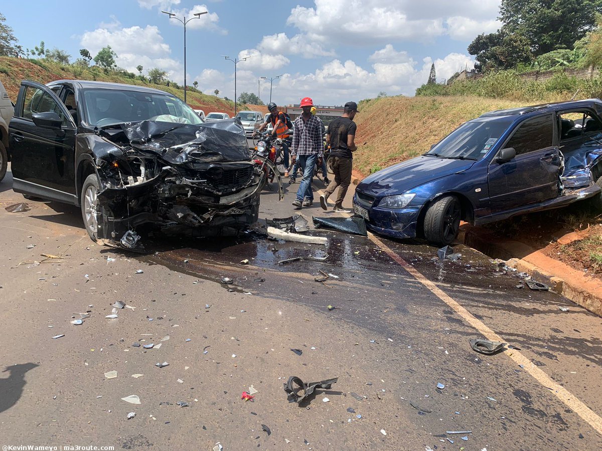 a3Route's tweet photo. 11:23 Grisly accident along Waiyaki Link Road  https://t.co/ioXvjyx63w via @KevinWameyo