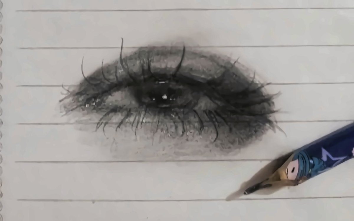 I wish I could focus on studying without drawing something 🙄😂😂
What do you think? 💚

#그림 #イラスト #art #drawing #illustration #pencil #hatch #hatching #رسم #رصاص #practice #eye #sketch