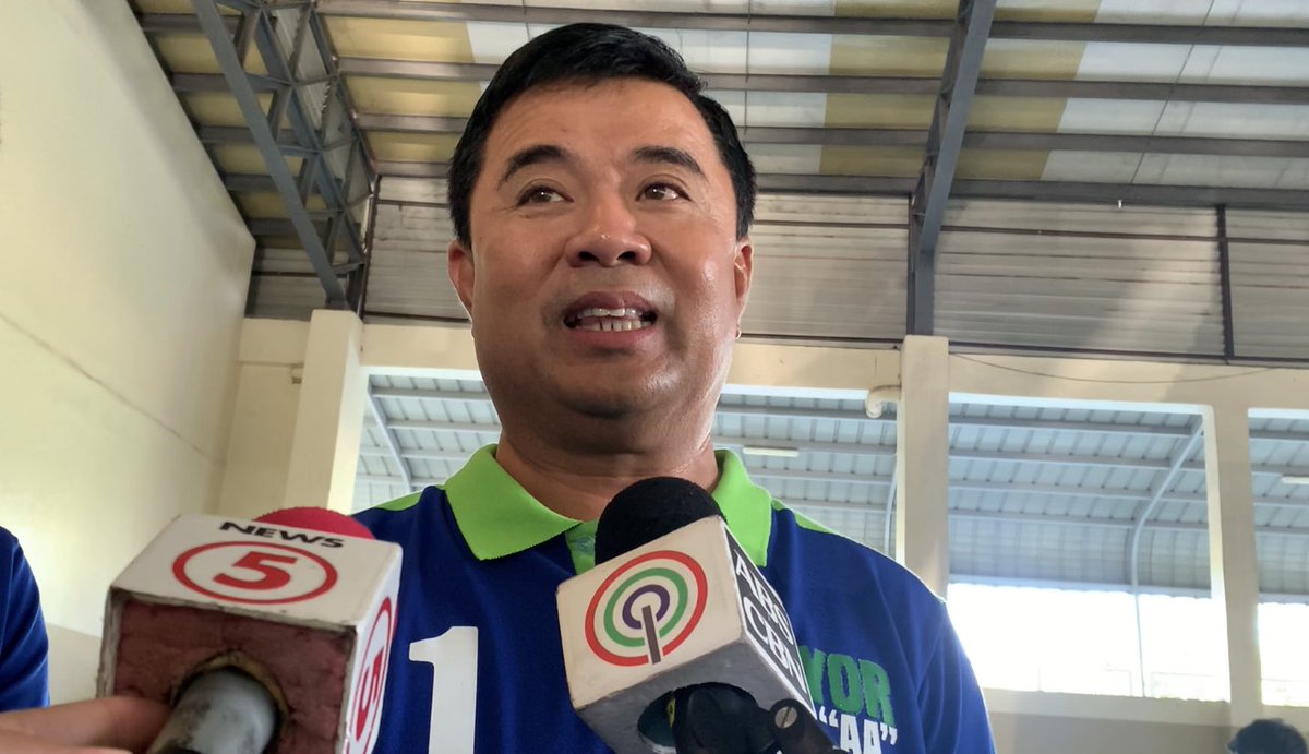 michael_delizo's tweet photo. Cavite 3rd district Rep. and Imus mayoral candidate Alex Advincula says he is likely to support the presidential bid of Leni Robredo as his former seat mate in Congress. #Halalan2022 https://t.co/NvAWoAVcOt
