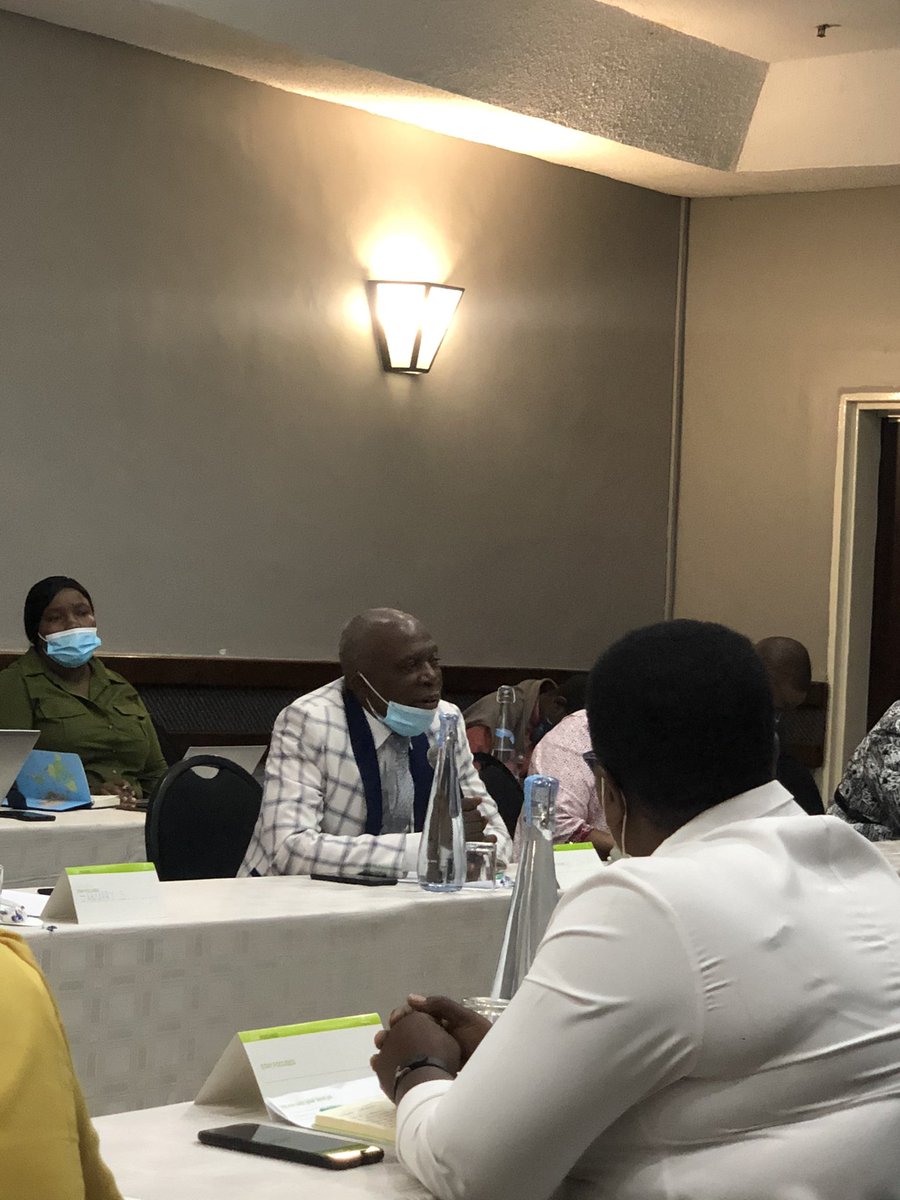 jnyamukunda's tweet photo. #ASMinZim is associated with illegal businesses across the value chain associated with criminality violence and conflicts. Formalization is key. @ZELA_Infor https://t.co/uxTXYnsBkh