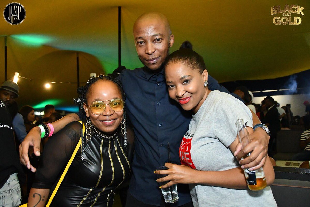 TJO_thejumpoff's tweet photo. FlashbackFriyay! #FBF
You know when and where to catch the vibes… 26th March | The Box Shop Vilakazi Street Orlando West | R80 Entry After 4pm | LADIES FREE ENTRY!! 

#FlashBackFriday #FBF #BlackAndGold #ElegandHipHopAffair #TJO #TJOTheJourneyContinues #TheBoxShop https://t.co/5O4UuYQJad