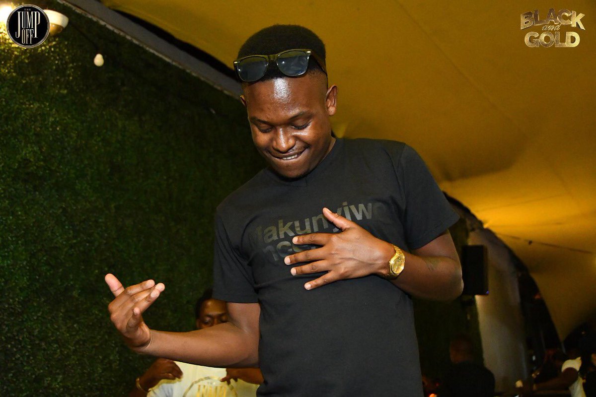 TJO_thejumpoff's tweet photo. FlashbackFriyay! #FBF
You know when and where to catch the vibes… 26th March | The Box Shop Vilakazi Street Orlando West | R80 Entry After 4pm | LADIES FREE ENTRY!! 

#FlashBackFriday #FBF #BlackAndGold #ElegandHipHopAffair #TJO #TJOTheJourneyContinues #TheBoxShop https://t.co/5O4UuYQJad