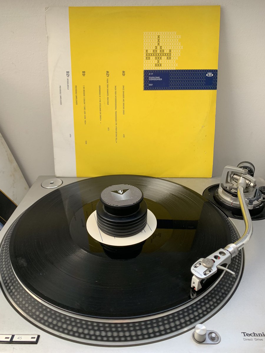 DJTomaz's tweet photo. #musicatwork #IF #fuckingconsumer #diskob #ferenc #intergalacticfm https://t.co/rWQQJWiRI7 https://t.co/9UERaBuXko