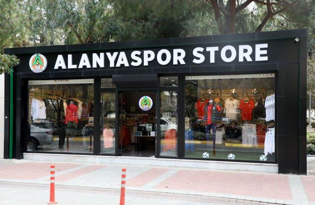 veyseloksar's tweet photo. MARKA DEĞERİMİZ YÜKSELİYOR..
#Alanyaspor,İkinci store mağazasını Mahmutlar Mahallesinde açarak,yapımı duran tesislere adeta haykırdı
Başkanımıza,Yöneticilerimiz Enver Vural,Veysi Aladağ ve işinin ehli mağaza müdürü Serhat Coşkun'a yeni katma değer için teşekkür ederiz.
Var Olun.. https://t.co/plmDiAAOFf