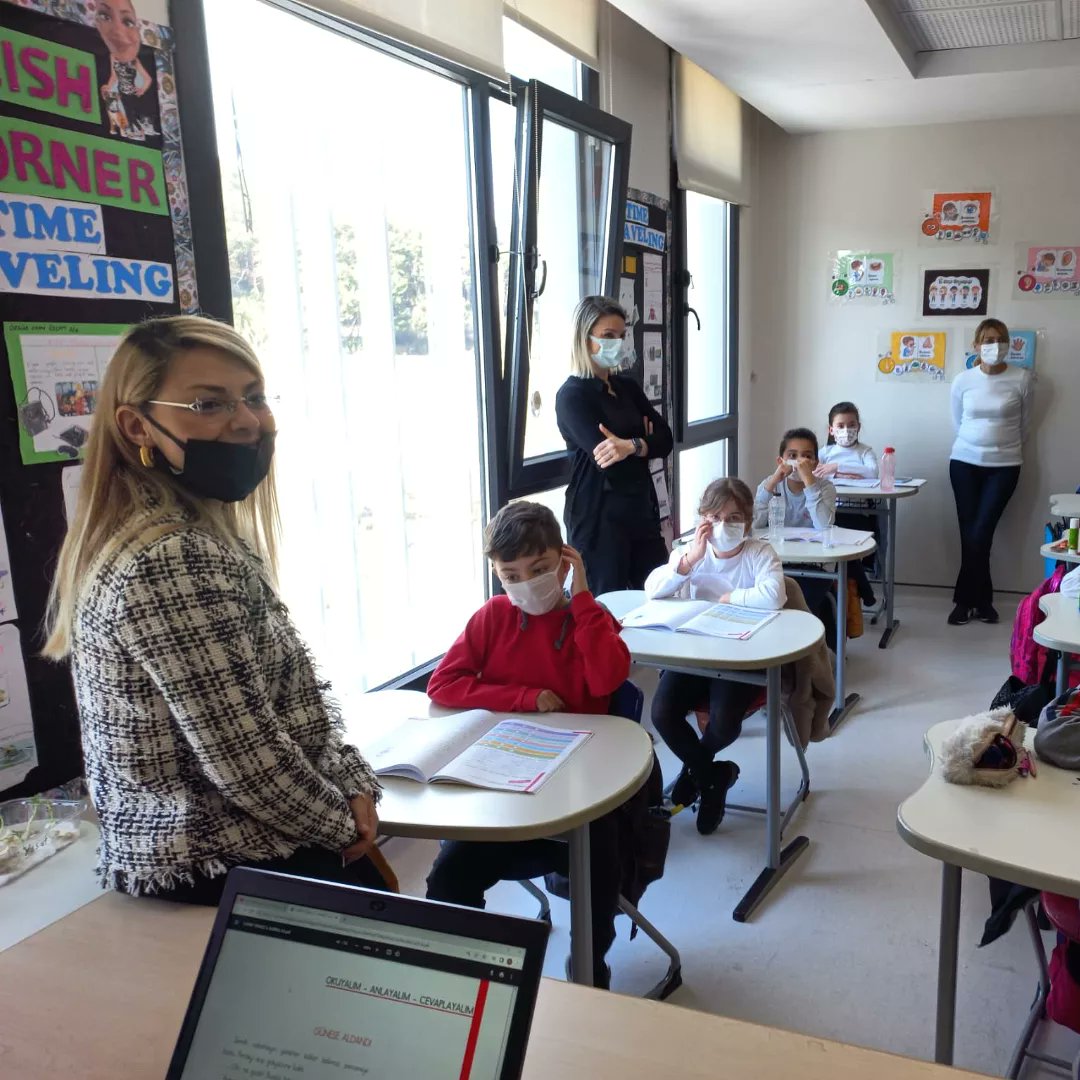 Bahçeşehir Üniversitesi eğitim fakültesi hocalarımız ve genel müdür yardımcımız Hale Güneş, İklim Değişikliği Programı Araştırma projesi kapsamında kampüsümüzü ziyaret ederek, programla ilgili değerlendirmeler yaptılar.<a href="/ErkenCocukluk/">Hale Güneş</a>