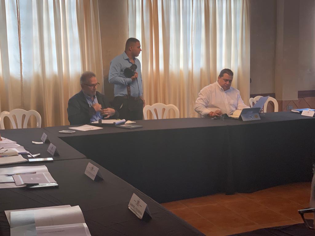 Reunión de la Federación de Alcaldes, Distrito Humacao
<a href="/gabrielhr51/">Gaby Hernández</a> <a href="/JaimeAlverio/">Alverio</a> <a href="/MSanchezNeris/">Maritza Sánchez</a> @ReyAlcalde_Hum Ángel Omar Lafuente, Miguel"Micky" López